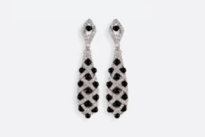 Pendientes 4183 NE Maximo Betro