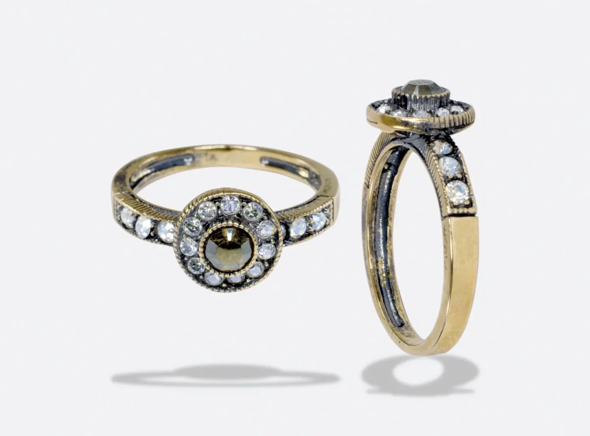 ref_-5122_819610460.webp